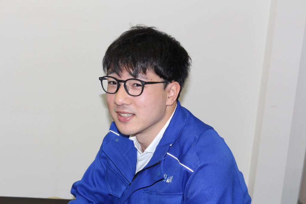 補修品営業部 2021年４月入社