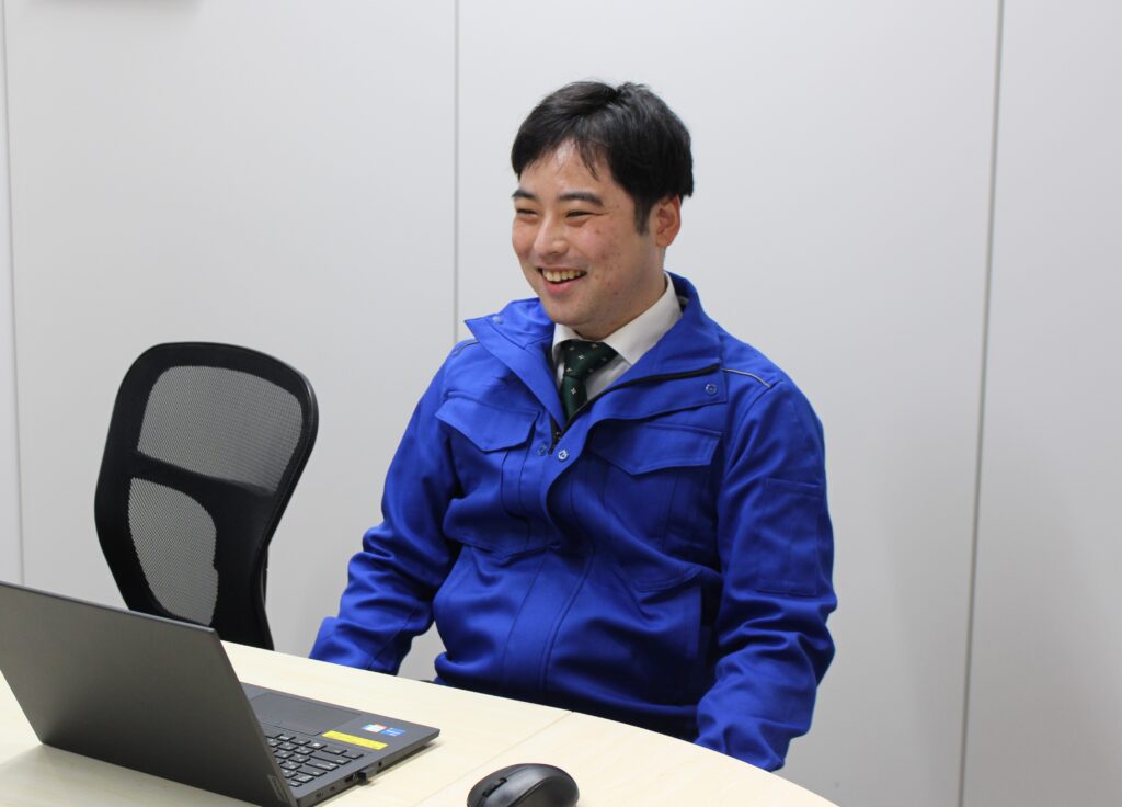 補修品営業部 2016年4月入社